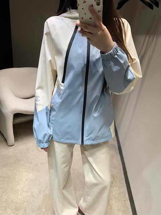 香奈儿  26Ss早春新款 拼色拉链连帽冲锋衣外套（MM） 商品图1
