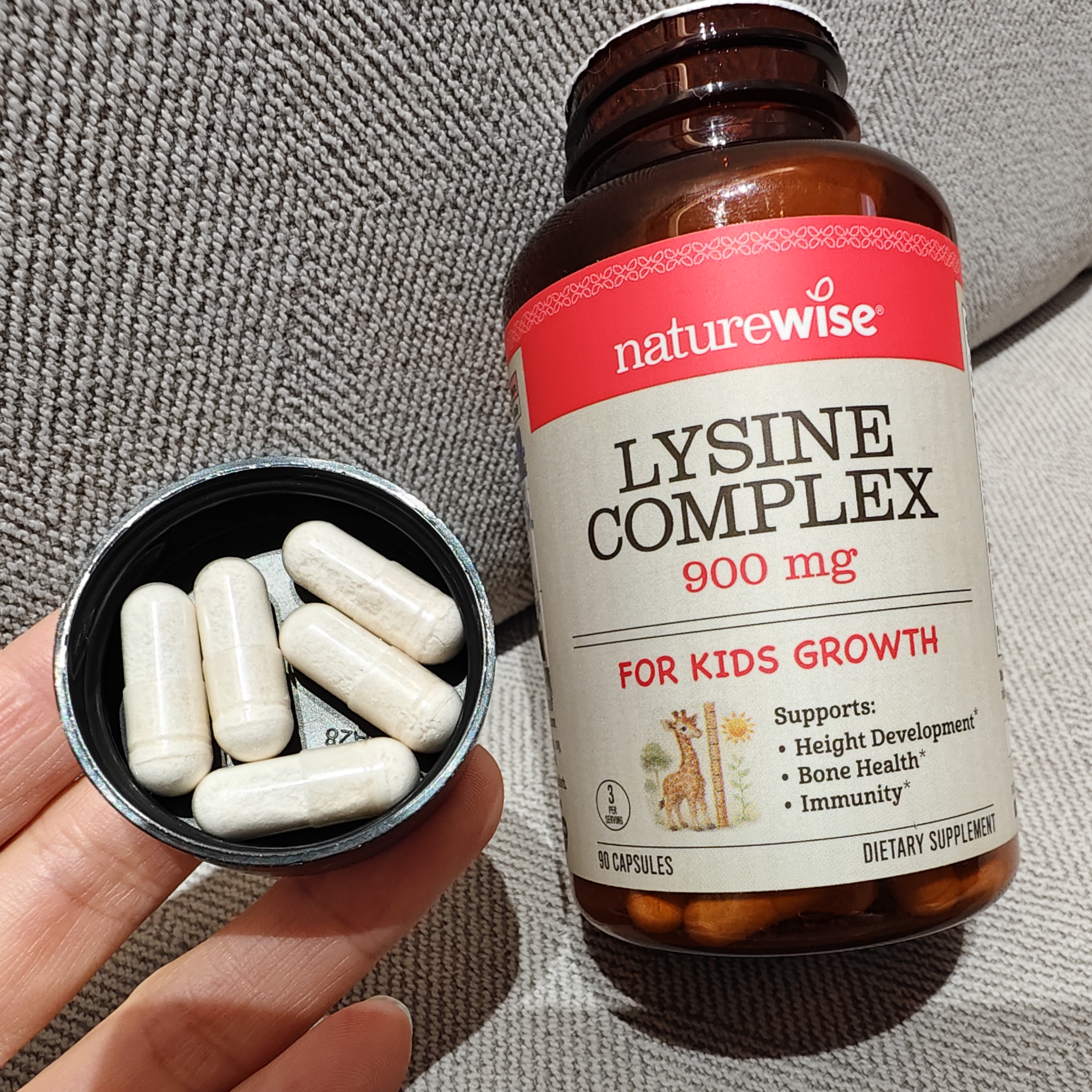 ³【小鲸营养-成长丸胶囊】每粒赖氨酸300mg+精氨酸16.6mg+D3+K2+VC+钙铁锌镁+GABA 90粒/瓶 XN03-CRMM-XJJK