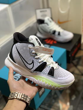 秋冬特惠💰390 Nk Kvrie 7 凯里·欧文7 实战篮球鞋