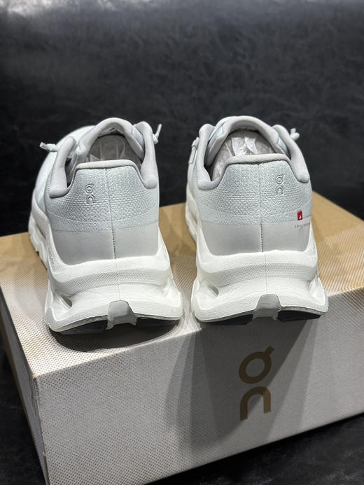 春季特惠💰320 欧版 出货 昂跑 tilt 海外楦头大脚掌 商品图2