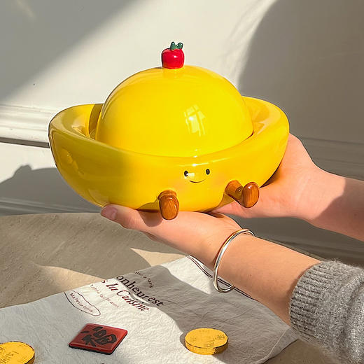 摩登主妇元宝干果盘桌面茶几可爱陶瓷糖带盖可爱乔迁新年结婚礼物 商品图0