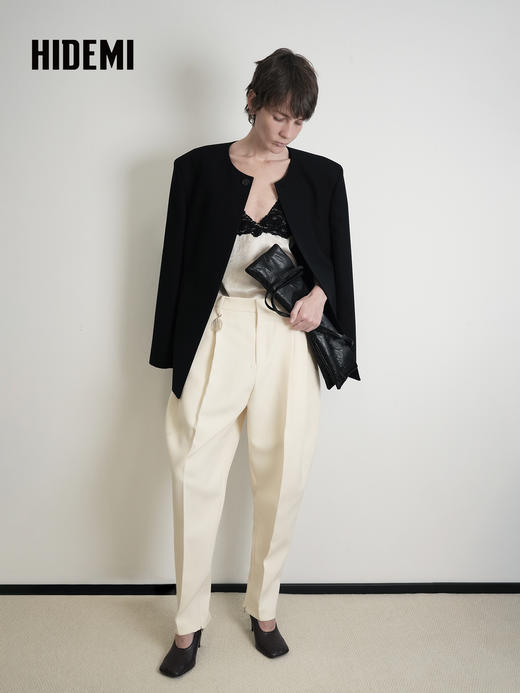 HIDEMI 绵羊毛黑色简约一粒扣宽肩收腰圆领西装西服外套 商品图5