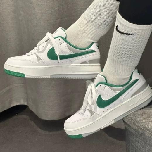 【耐克】新款女款板鞋DX9176-106 商品图1