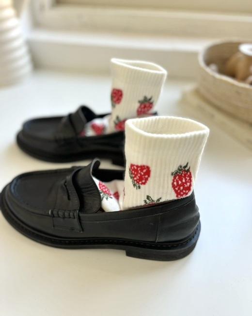 二店y 【发四双】Tabi*门店在售款！出日本订单！“爱马仕”级品质 冬甜系草莓袜 商品图6