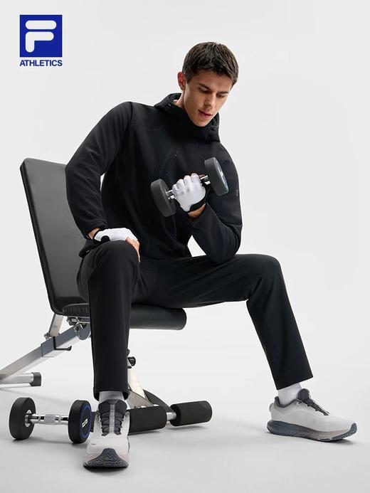 点此购买 斐乐春秋季男士运动休闲连帽开衫外套 bk 340763 商品图3