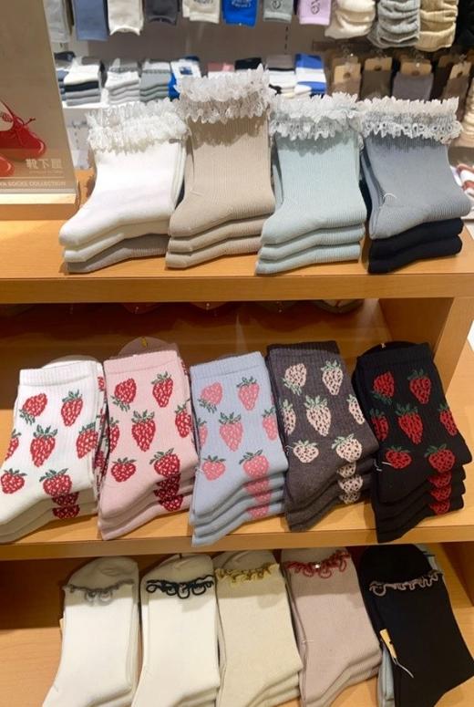 二店y 【发四双】Tabi*门店在售款！出日本订单！“爱马仕”级品质 冬甜系草莓袜 商品图8