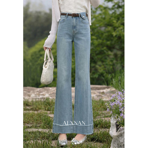 鹿向南「牛仔诗篇」蓝色微喇直筒牛仔裤女春季新款高腰显瘦长裤子 商品图2