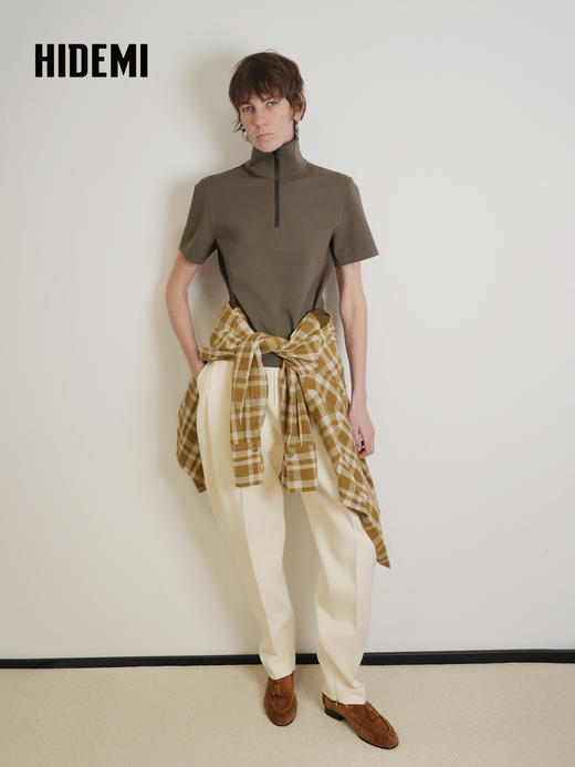 HIDEMI 极简修身立领半开襟拉链短袖上衣 商品图3