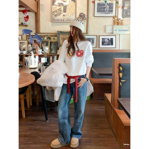 【110元任选2件】现货！韩系苹果印花加绒打底衫 商品图3