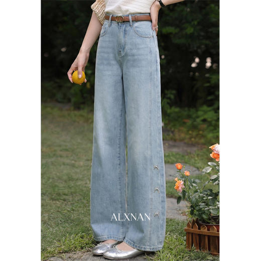 鹿向南「春日序章」蓝色直筒牛仔裤女春季蝴蝶结绣花显瘦高腰长裤 商品图2