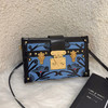 Lv petite malle 牛皮 蓝拼黑 花卉印花 金扣 硬盒子 商品缩略图0