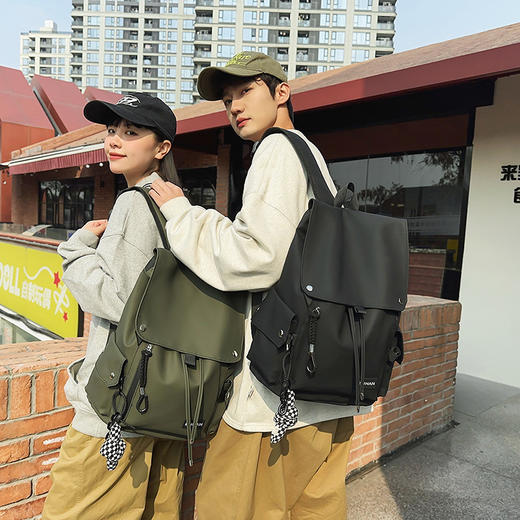 【开学季❗️潮牌大容量双肩】简约百搭包包，容量大实用性强，优质PU皮革制作，耐磨耐用，电脑包百搭背包轻便护脊双肩包L 商品图2