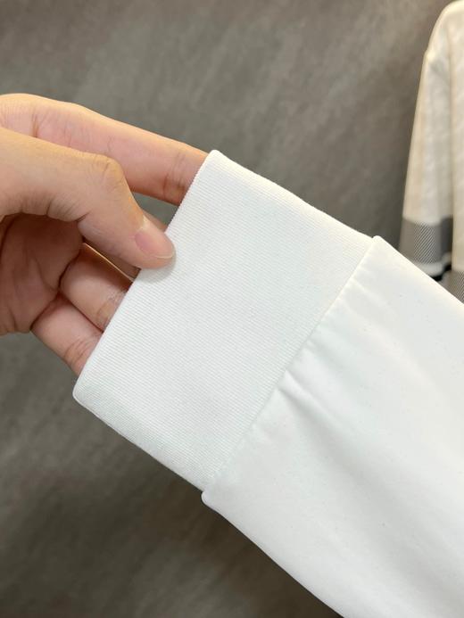 点此购买 比音勒芬秋冬季男士千鸟格纹复古典雅印花圆领加绒卫衣 ss 338079 商品图8