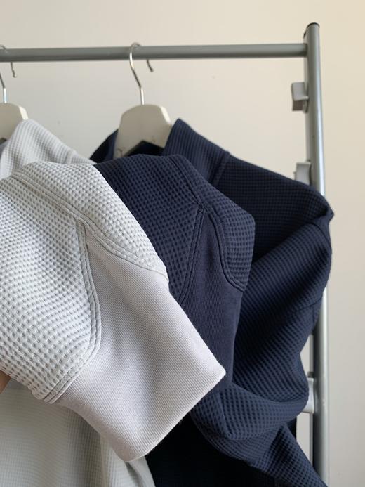 点此购买 始祖鸟OLERA系列女士华夫格半拉链卫衣 bk 340754 商品图9