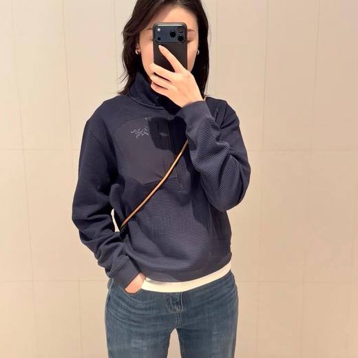 点此购买 始祖鸟OLERA系列女士华夫格半拉链卫衣 bk 340754 商品图4