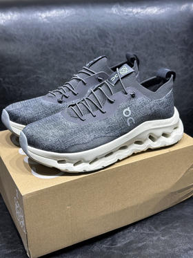 春季特惠💰300 LOEWE 罗意威 x On 昂跑 联名款 Cloudtilt 跑鞋