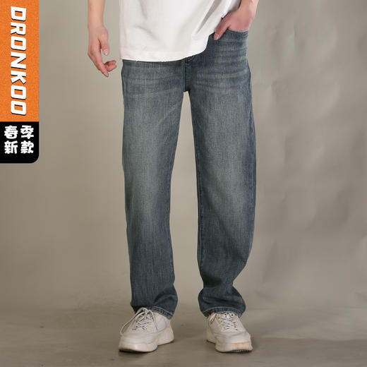 DRONKOO 2026 正常腰后口袋绣线压印字母四面弹中厚牛仔长裤 商品图0