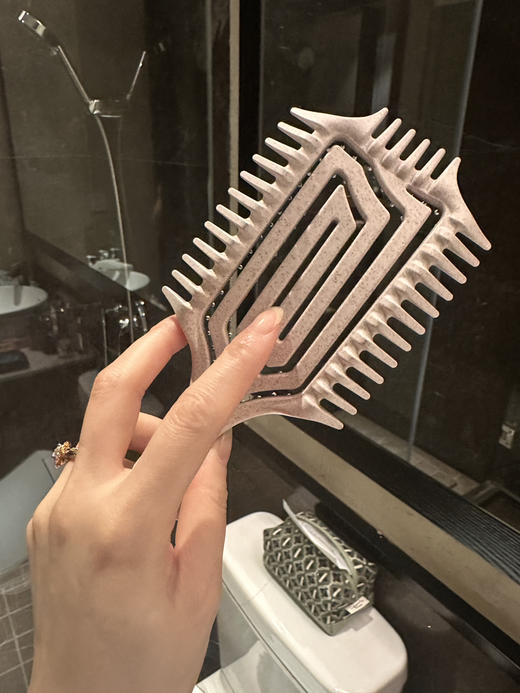 像我软榻细发质一定试试它，随便一梳就蓬松而且很顺滑，UKIHA蛋壳猪鬃造型梳高颅顶按摩梳蓬松抚平毛躁减少静电打结 商品图2