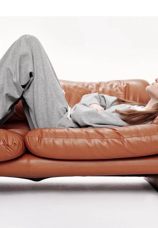 一店z 【三层结构空气层】Moc龟背肌理不易皱"轻暖"套装V领卫衣+弯刀裤 商品图3