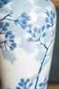独角鹿西洋古董1903-1904年代新艺术时期法国御窑塞弗尔签名出品手绘自然花枝主题白地蓝釉瓷瓶 商品缩略图8