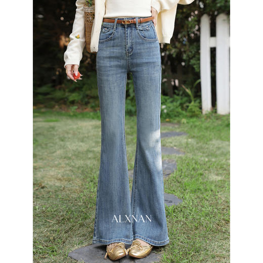 鹿向南「淡蓝栖风」蓝色微喇牛仔裤女春季新款设计感显瘦长款裤子 商品图1