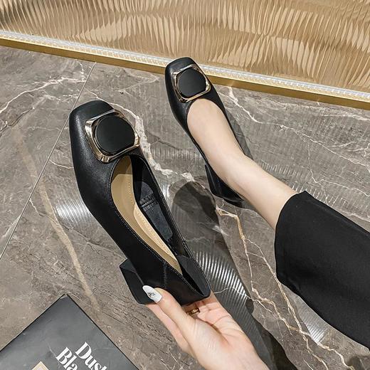 软皮奶奶鞋女粗跟春季新款仙女风温柔中跟单鞋大码女鞋34-41★娃娃优选 商品图3