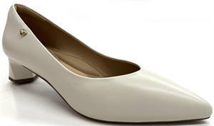 千百度2026春季新款春浅时装单鞋女单鞋A26125073 商品图0