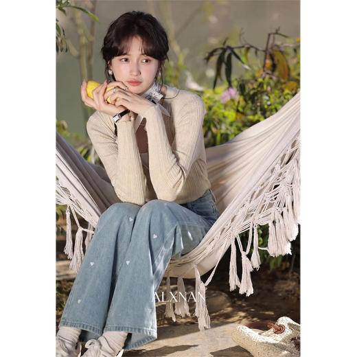 鹿向南「赴春之约」蓝色绣花直筒宽松阔腿牛仔裤女春季显瘦长裤子 商品图2