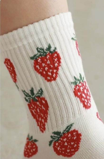 二店y 【发四双】Tabi*门店在售款！出日本订单！“爱马仕”级品质 冬甜系草莓袜 商品图4