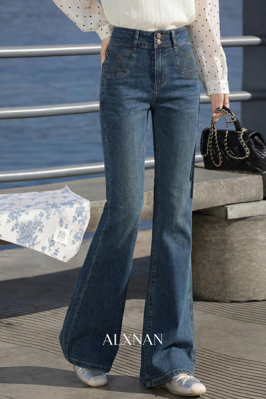 鹿向南「晨光阔步」复古蓝色微喇牛仔裤女春季百搭高腰显瘦长裤子 商品图5