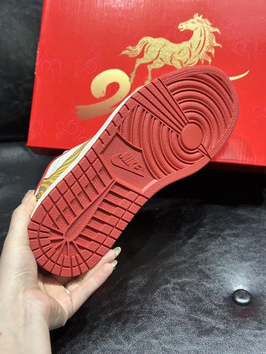 秋冬特惠💰430 Air Jordan 1 low 马年限定 乔一低帮倒钩板鞋 公司品质出货 商品图8