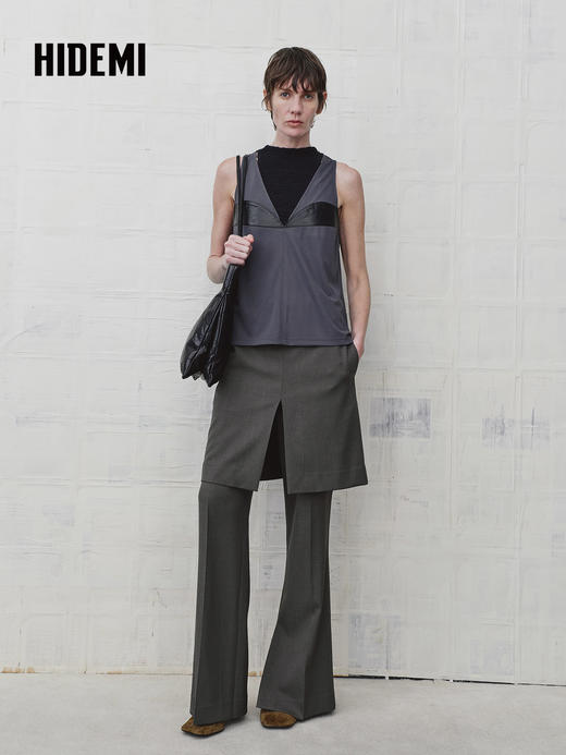 HIDEMI 设计感油蜡皮拼接套装深V领无袖背心上衣 商品图0