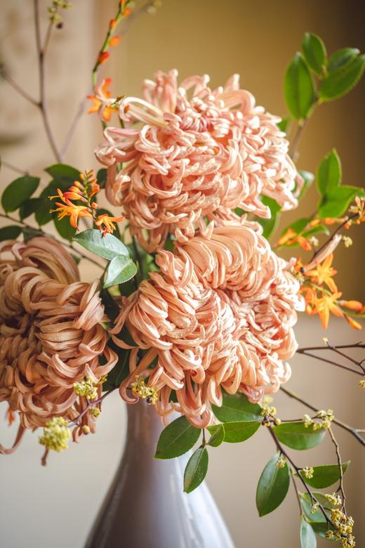 独角鹿西洋古董1875-1876年代法国御窑塞弗尔签名出品手绘描金阿拉伯花卉纹装饰粉紫变色釉瓷花瓶一对 商品图5