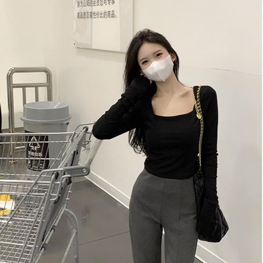 【春秋百搭❗不挑风格肤色】现货方领露锁骨长袖t恤女春秋季修身内搭短款露脐打底衫上衣。rg 商品图1