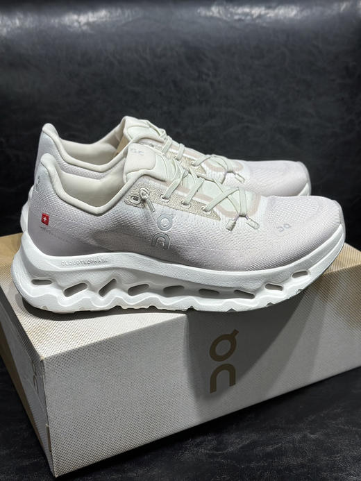 春季特惠💰320 欧版 出货 昂跑 tilt 海外楦头大脚掌 商品图1