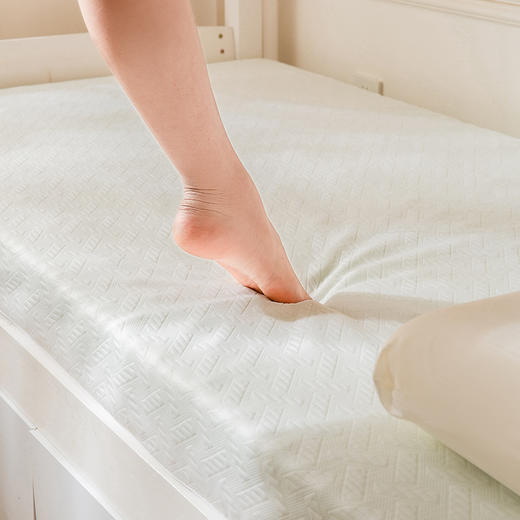 水漾家纺-宿舍单人床可拆卸针织7区抗压护脊记忆棉床垫 商品图6