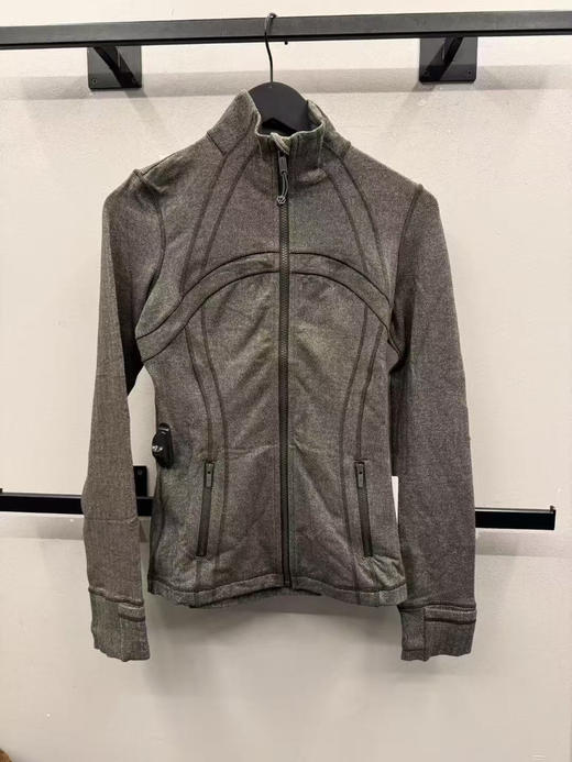 🉐599🉐有国内现货Lululemon 橄榄绿人字纹厚款Define 常规长度！0–2-4-6 码 商品图4