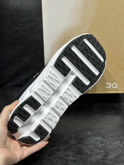 春季特惠💰320 欧版 出货 昂跑 tilt 海外楦头大脚掌 商品图5