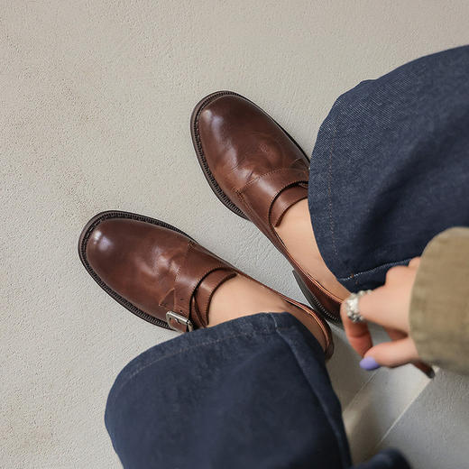 水洗头层牛皮皮带扣圆头复古风小皮鞋！2026一脚蹬粗跟浅口单鞋女乐福鞋！ 商品图3
