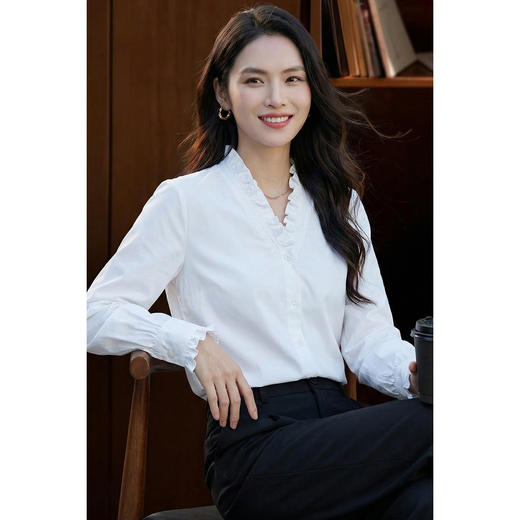 米思阳2026春季新款法式优雅风减龄花边领衬衫宽松直筒上衣女4374 商品图3