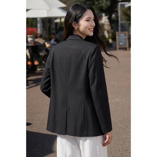 米思阳2026春季新款气质复古竖条纹西装v领一粒扣职场外套女0166 商品图3