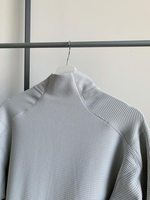 点此购买 始祖鸟OLERA系列女士华夫格半拉链卫衣 bk 340754 商品图10