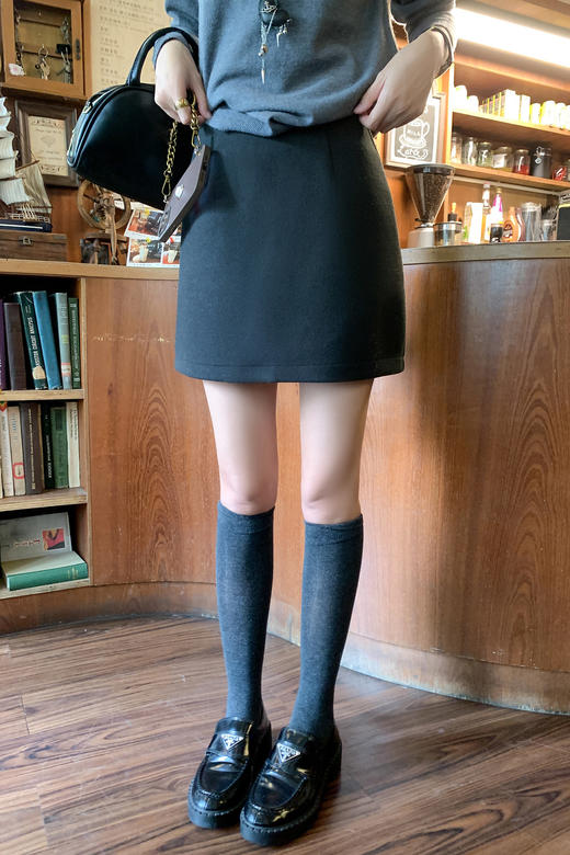 <曾小咸推荐>3.2现货秒杀！微信超特价！2色韩系灰色毛呢包臀裙半身裙 日常139.99 立减70 秒杀69.99！ 商品图5