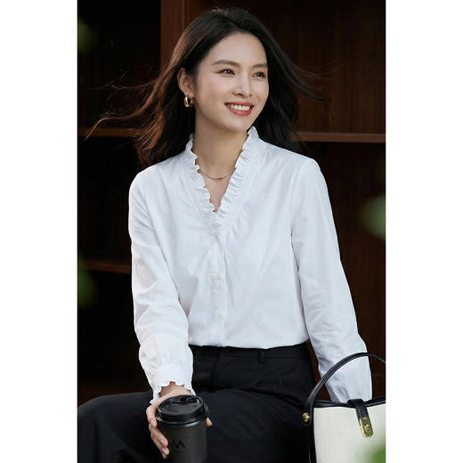 米思阳2026春季新款法式优雅风减龄花边领衬衫宽松直筒上衣女4374 商品图2