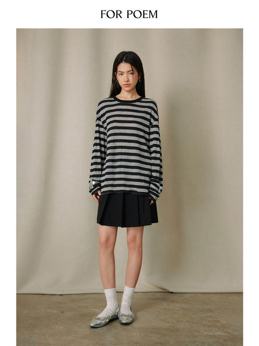 ForPoem 26/SS 原创设计灰黑条纹花朵烫金T恤 商品图1