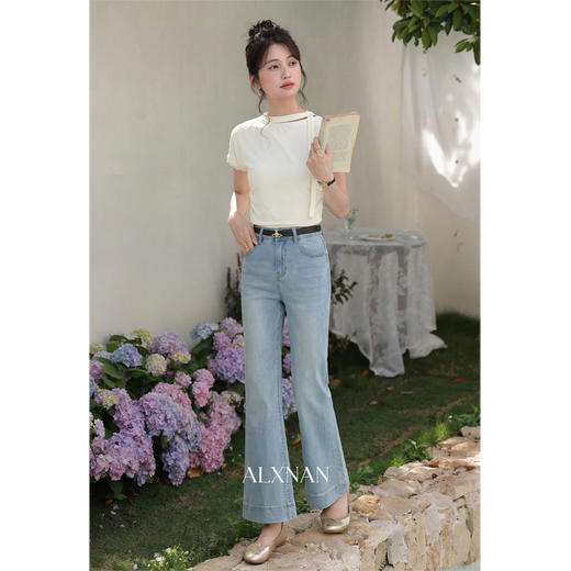 鹿向南「法式诗行」浅蓝修身直筒微喇叭牛仔裤女春显瘦小个子长裤 商品图3