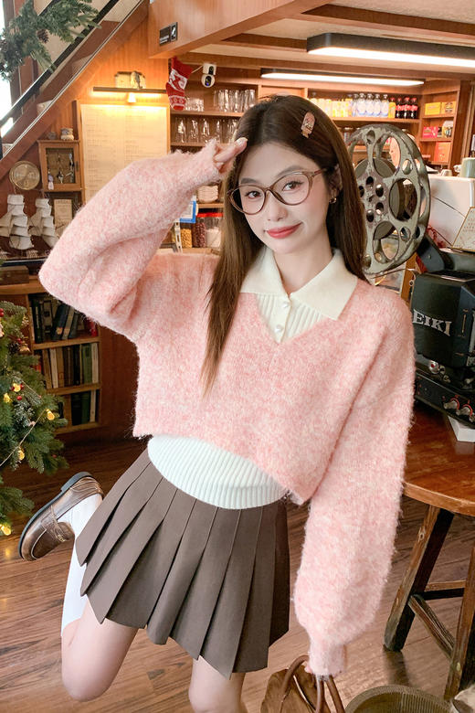 <曾小咸推荐>2.27现货秒杀 ！微信超特价！韩系粉色polo领短款针织衫两件套 日常229.99 立减130 秒杀99.99！ 商品图5