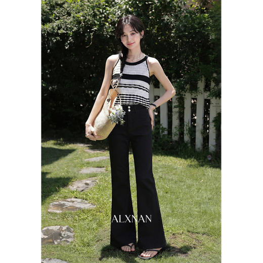 鹿向南「墨画四季」黑色微喇牛仔裤女春季新款小个子百搭高腰长裤 商品图1