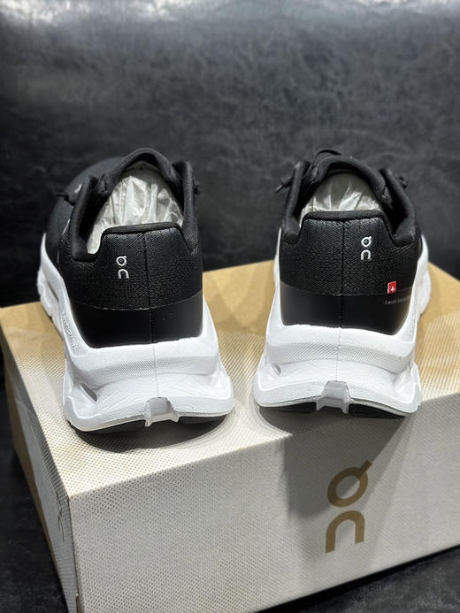 春季特惠💰320 欧版 出货 昂跑 tilt 海外楦头大脚掌 商品图2