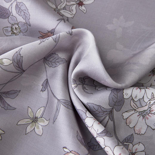 多喜爱 60S兰精天丝四件套 萃嘢/黛雾/墨苒/竹憶/花慕里 【奥地利进口兰精天丝】【礼盒包装】【三方拼框】【专利床单】如丝柔滑 如水沁凉 商品图7